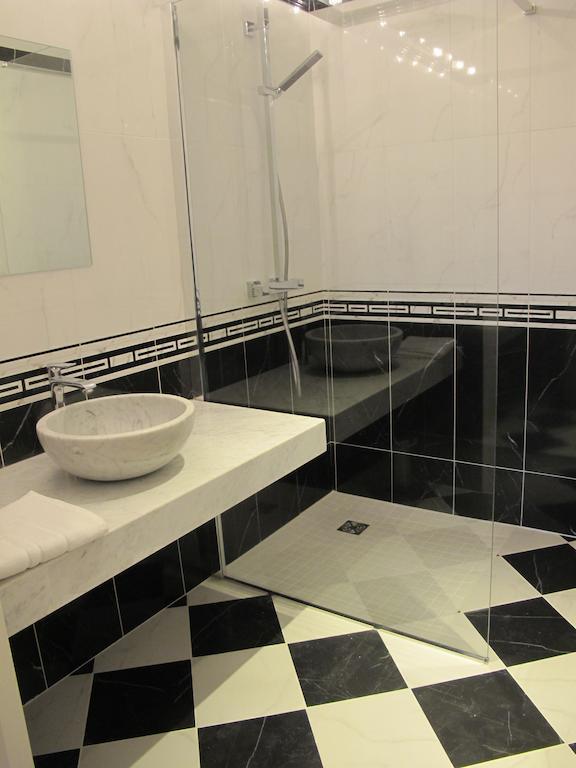 Hotel Au Domelia Provinois Cerneux Pokoj fotografie
