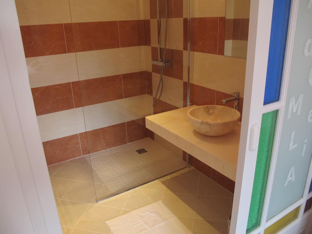 Hotel Au Domelia Provinois Cerneux Pokoj fotografie
